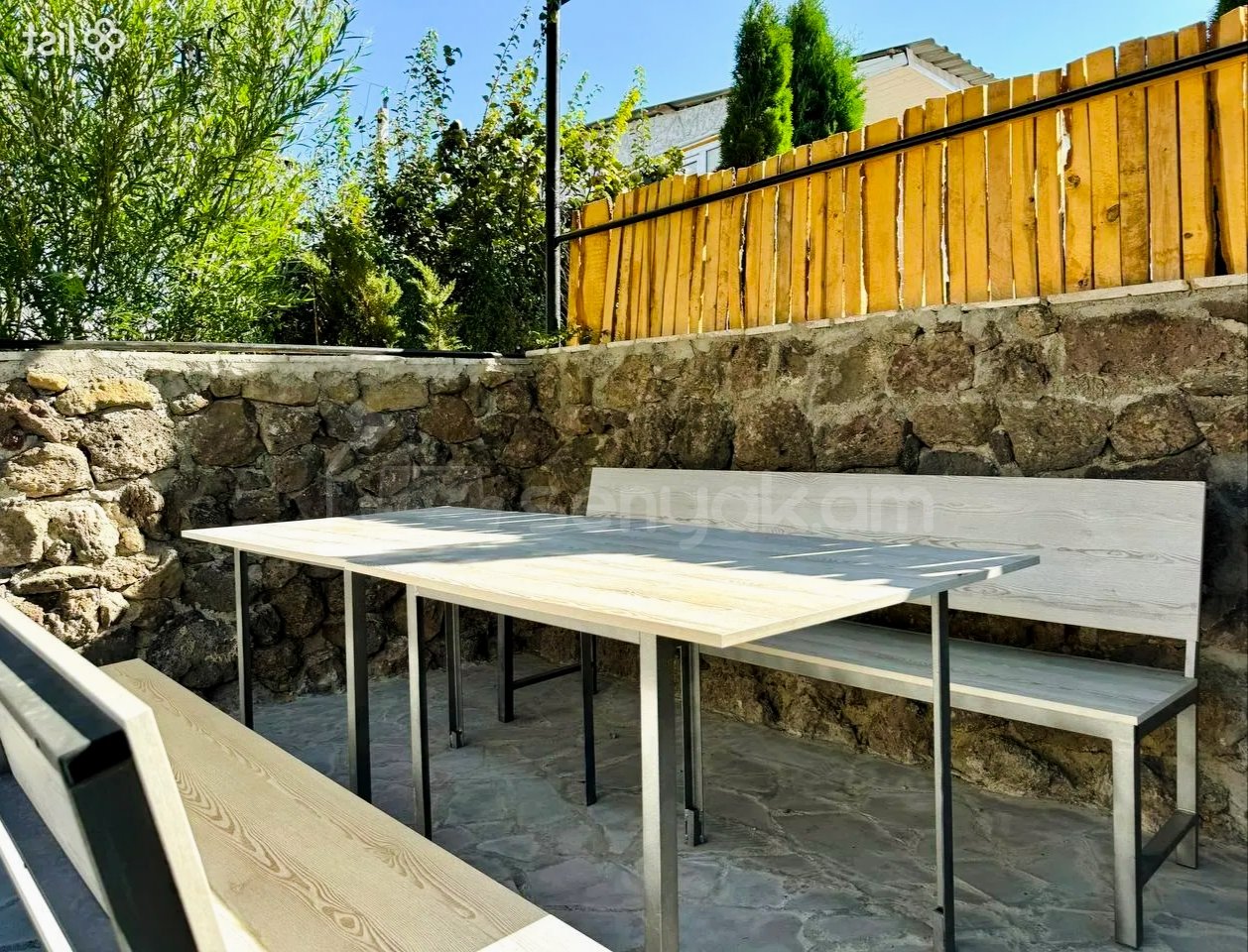 2 Սենյականոց Ամառանոց, 100քմ, Լողավազանով