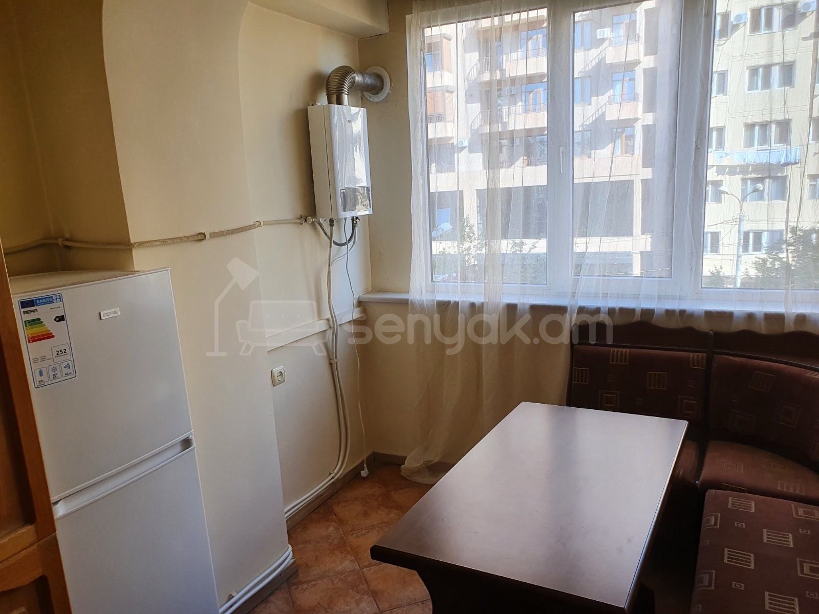 1 Սենյականոց Բնակարան, 45քմ, 4/9 հարկ, Կապիտալ Վերանորոգված, Կահավորված
