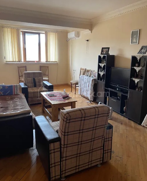 3 Սենյականոց Բնակարան, 86քմ, 11/12 հարկ, Նորմալ Վիճակում