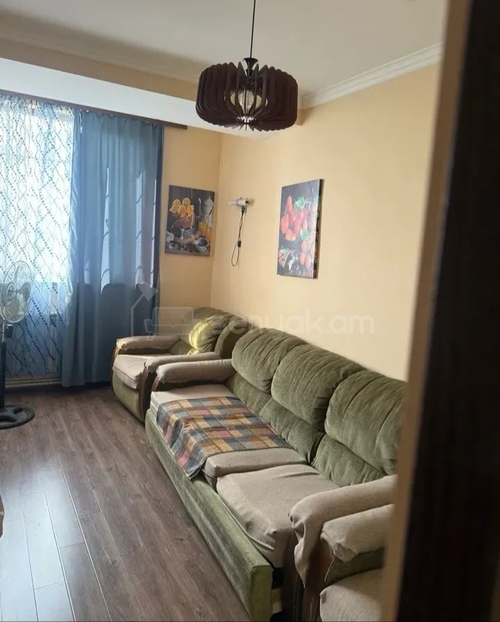 4 Սենյականոց Բնակարան Քարե Շենքում, 107քմ, 13/13 հարկ, Կապիտալ Վերանորոգված, Կահավորված