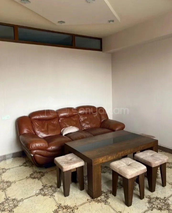2 Սենյականոց Բնակարան Քարե Շենքում, 41քմ, 6/9 հարկ, Դիզայներական Վերանորոգված, Կահավորված