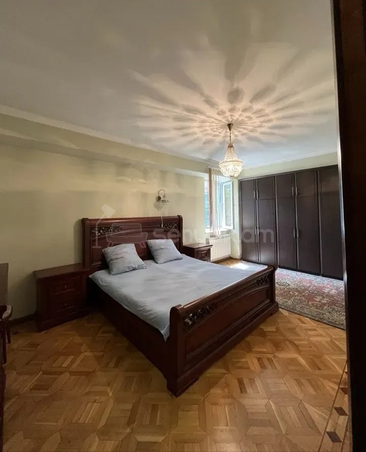 4 Սենյականոց Բնակարան, 130քմ, 2/15 հարկ, Կապիտալ Վերանորոգված