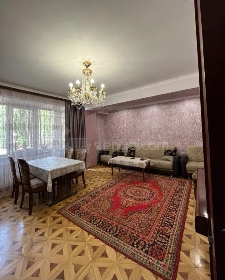 4 Սենյականոց Բնակարան, 130քմ, 2/15 հարկ, Կապիտալ Վերանորոգված