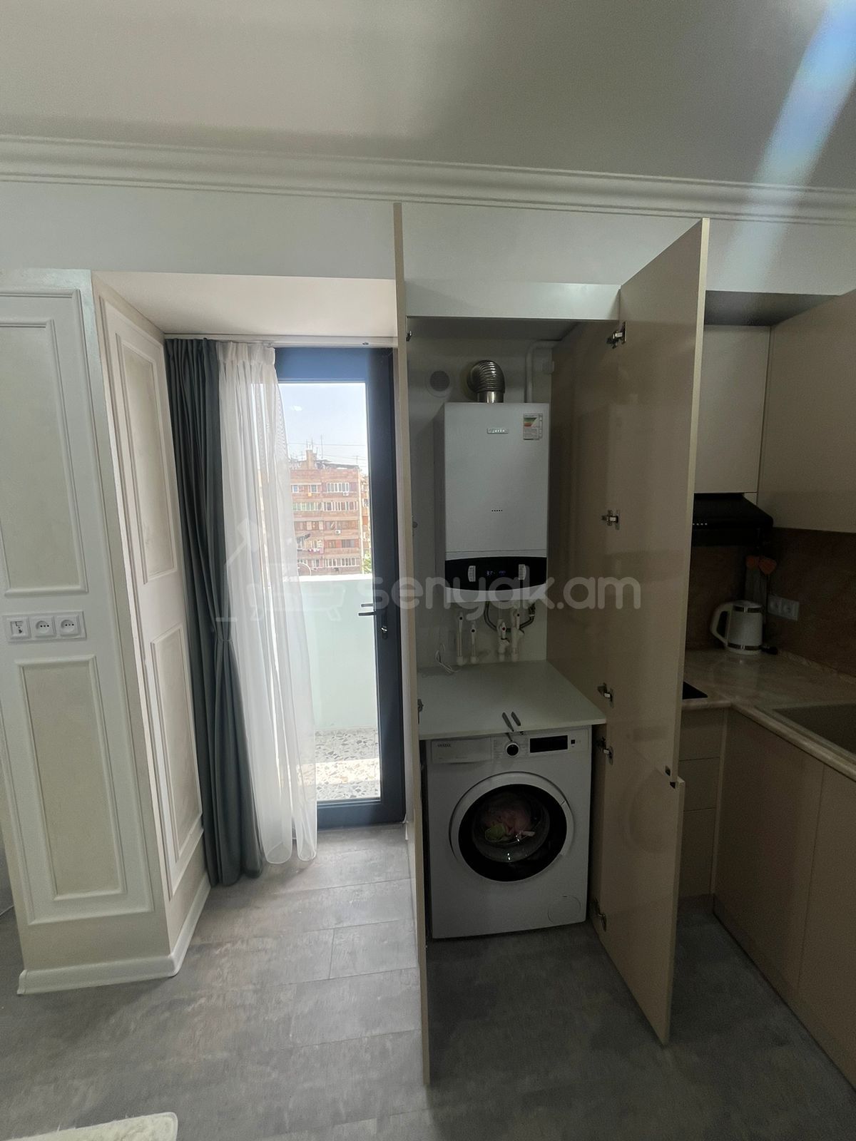 1 Սենյականոց Բնակարան, 35քմ, 9/9 հարկ, Դիզայներական Վերանորոգված