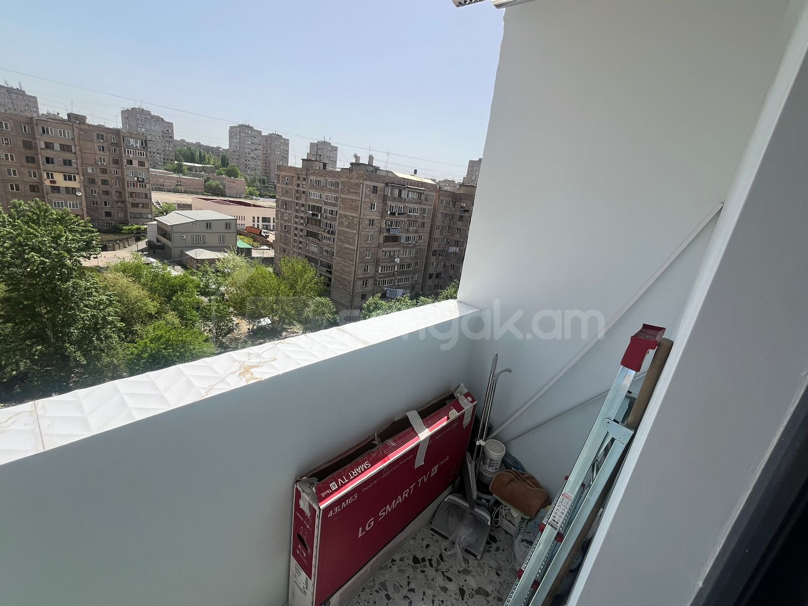 1 Սենյականոց Բնակարան, 35քմ, 9/9 հարկ, Դիզայներական Վերանորոգված