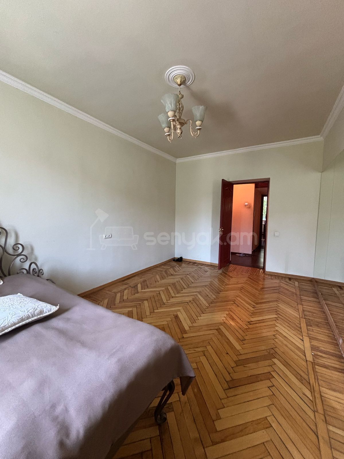 3 Սենյականոց Բնակարան Քարե Շենքում, 73քմ, 2/5 հարկ, Նորմալ Վիճակում