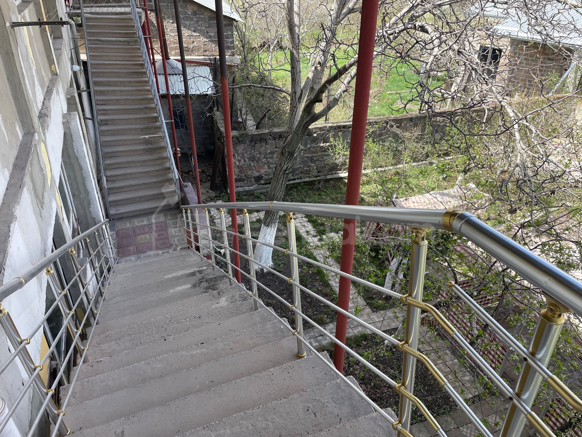 8 Սենյականոց Սեփական Տուն, 450քմ, Կապիտալ Վերանորոգված, Ավտոտնակով