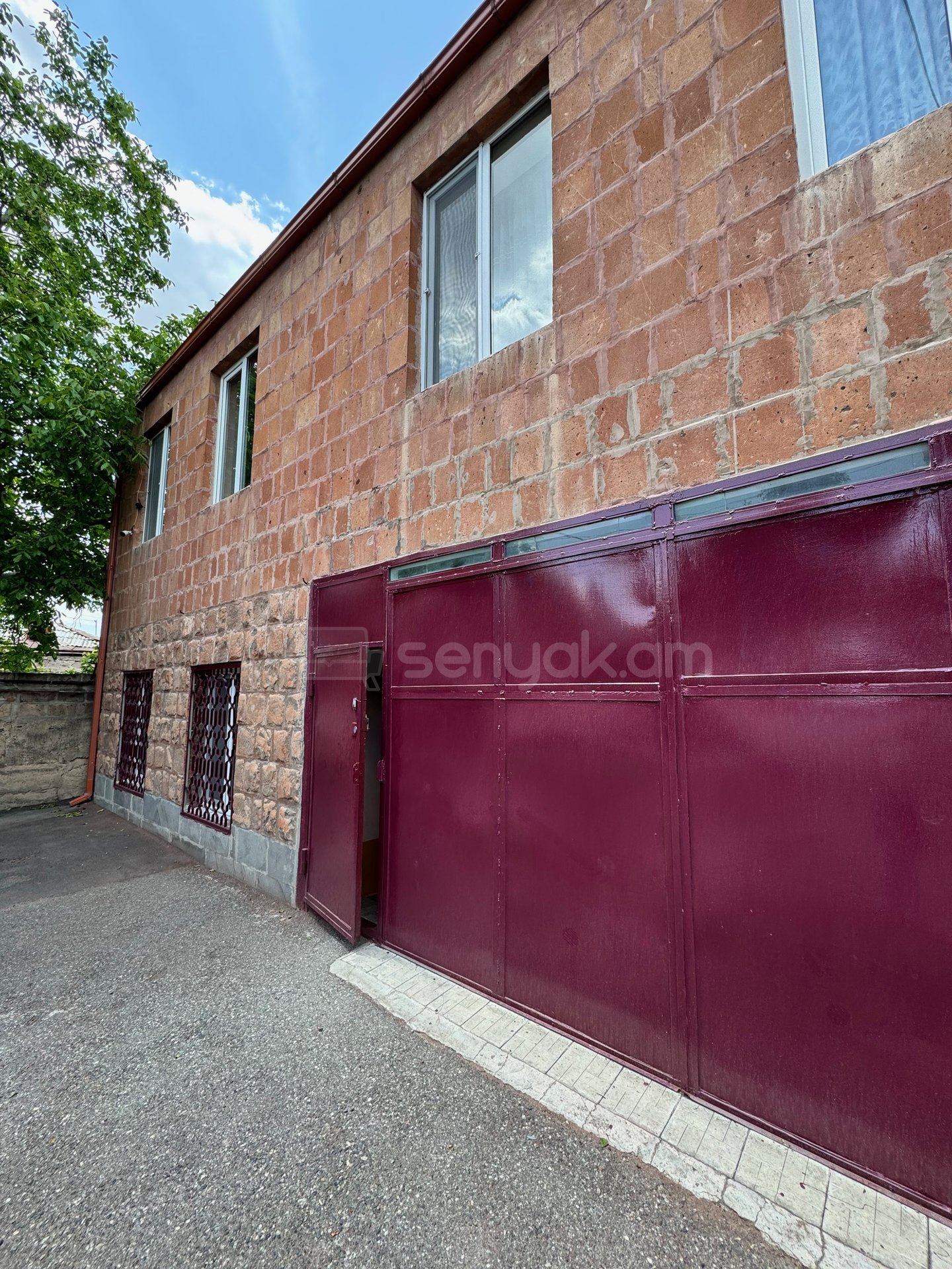 8 Սենյականոց Սեփական Տուն, 450քմ, Կապիտալ Վերանորոգված, Ավտոտնակով