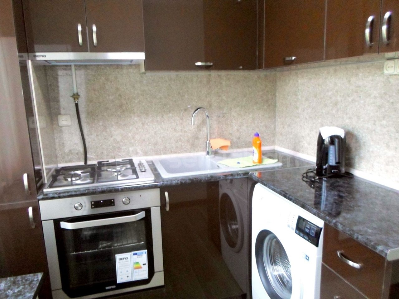 2 Սենյականոց Բնակարան Քարե Շենքում, 41քմ, 4/5 հարկ, Կապիտալ Վերանորոգված, Կահավորված