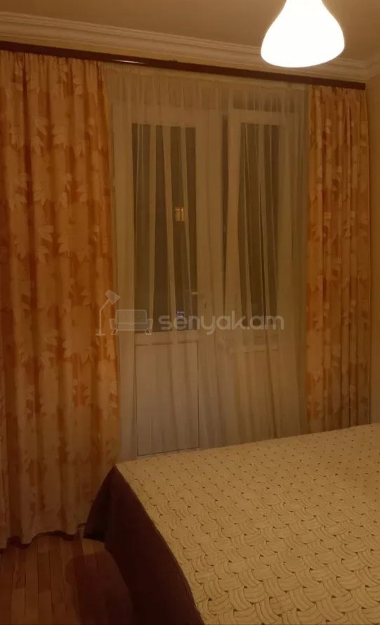 2 Սենյականոց Բնակարան Քարե Շենքում, 33քմ, 3/4 հարկ, Կապիտալ Վերանորոգված, Կահավորված