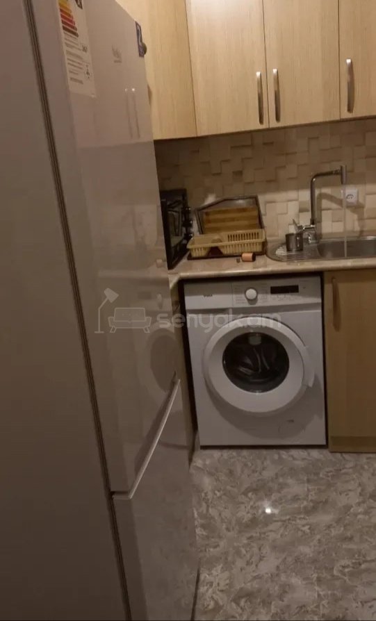 2 Սենյականոց Բնակարան Քարե Շենքում, 33քմ, 3/4 հարկ, Կապիտալ Վերանորոգված, Կահավորված