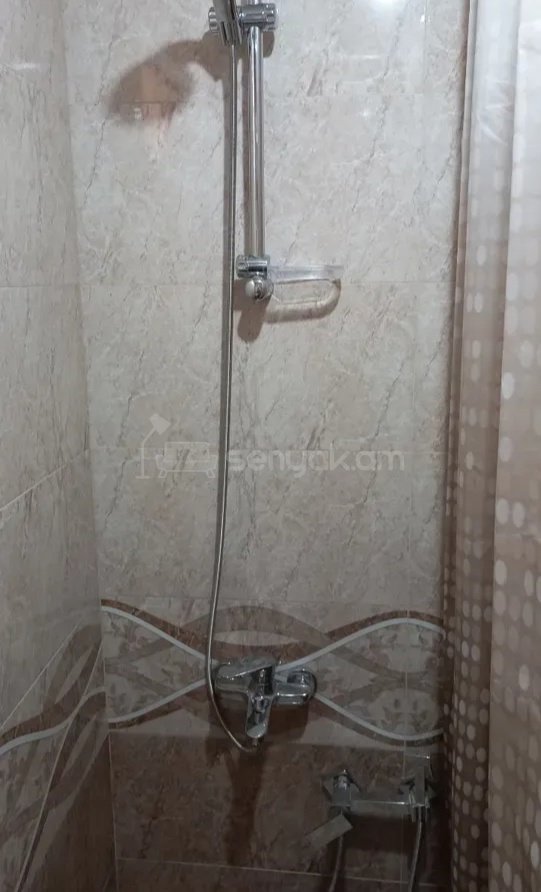 2 Սենյականոց Բնակարան Քարե Շենքում, 33քմ, 3/4 հարկ, Կապիտալ Վերանորոգված, Կահավորված