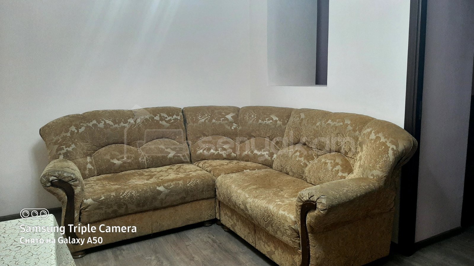 4 Սենյականոց Բնակարան Քարե Շենքում, 100քմ, 1/2 հարկ, Կոսմետիկ Վերանորոգված