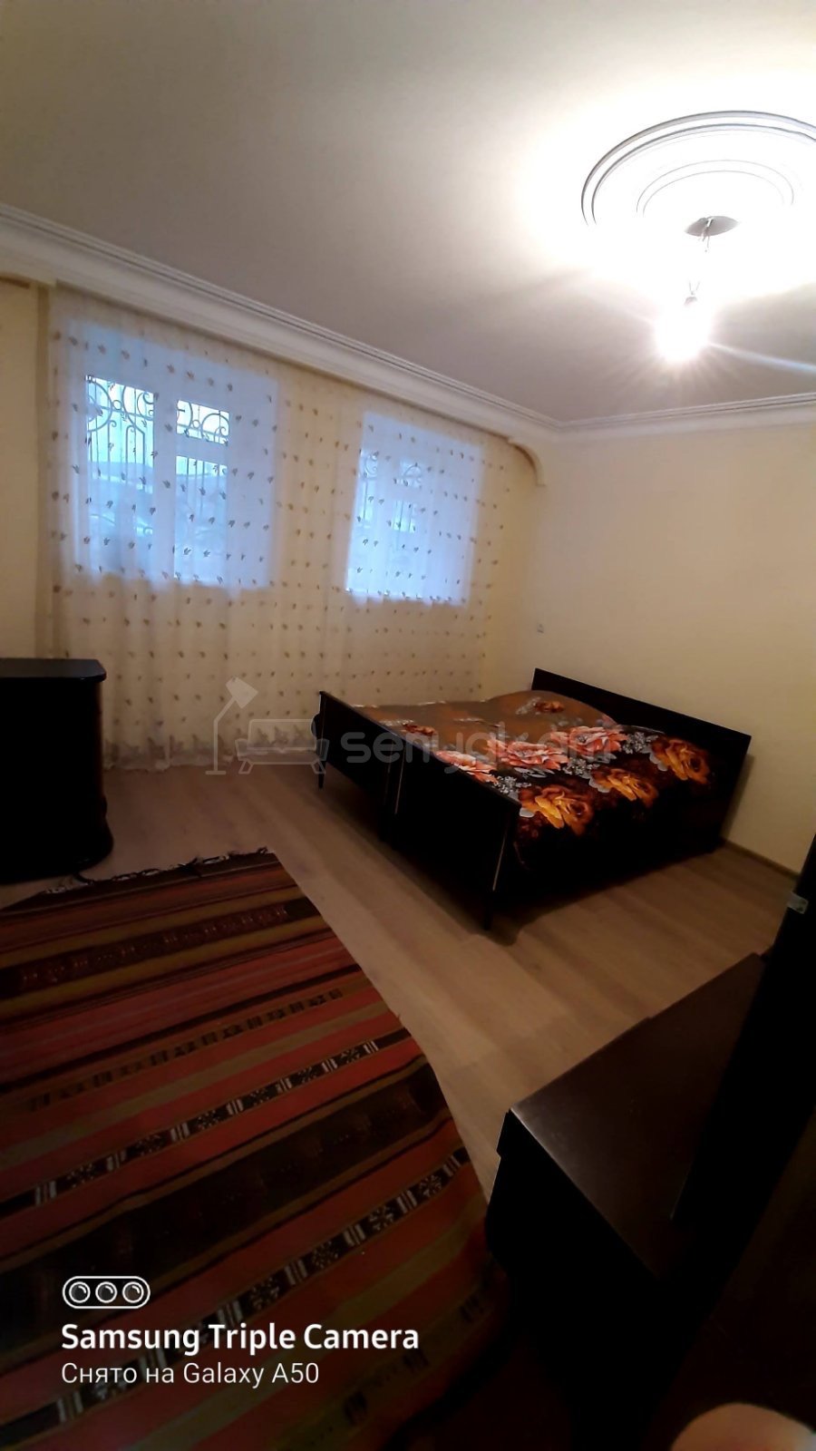 4 Սենյականոց Բնակարան Քարե Շենքում, 100քմ, 1/2 հարկ, Կոսմետիկ Վերանորոգված