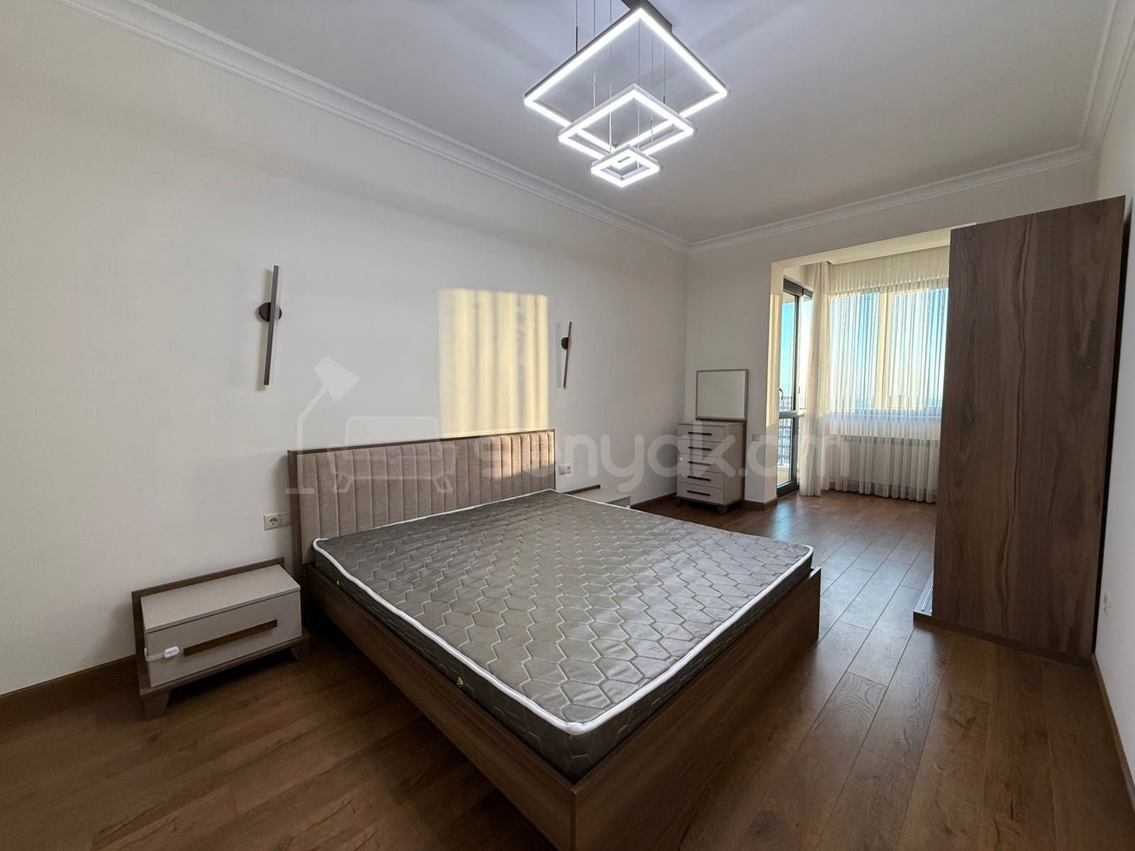 3 Սենյականոց Բնակարան Նորակառույցում, 100քմ, 8/15 հարկ, Դիզայներական Վերանորոգված, Կահավորված, Արևկող
