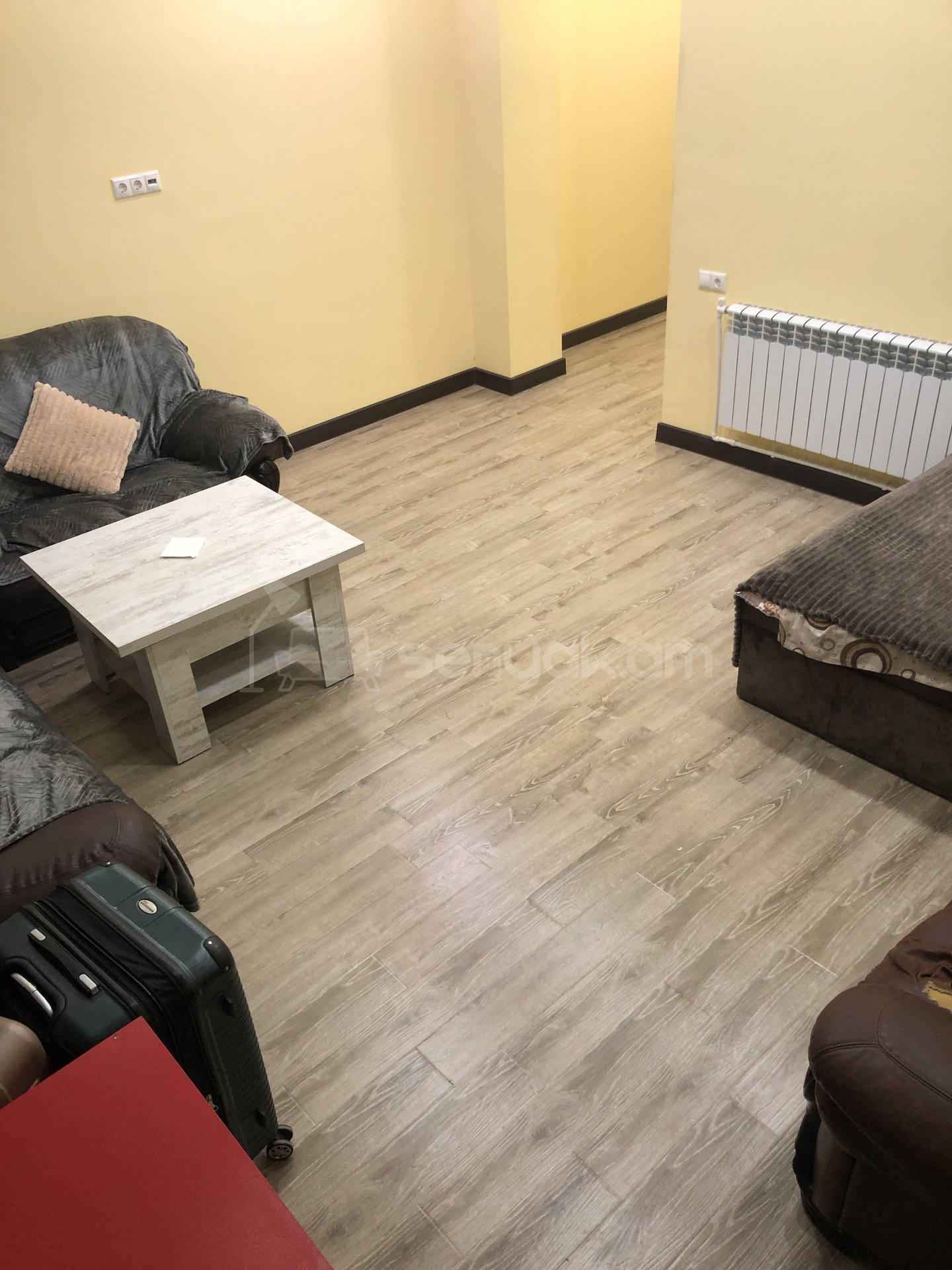 1 Սենյականոց Բնակարան, 35քմ, 1/1 հարկ, Նորմալ Վիճակում, Մասամբ Կահավորված