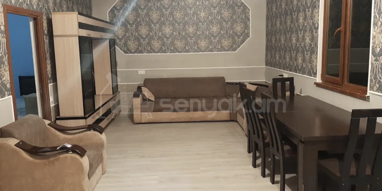 3 Սենյականոց Բնակարան Քարե Շենքում, 75քմ, 1/1 հարկ, Կապիտալ Վերանորոգված, Կահավորված