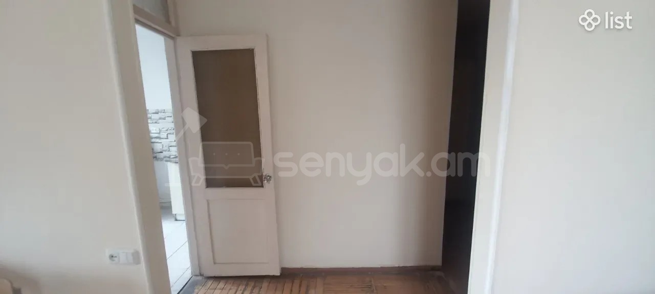1 Սենյականոց Բնակարան, 48քմ, 4/9 հարկ, Նորմալ Վիճակում, Կահավորված, Արևկող