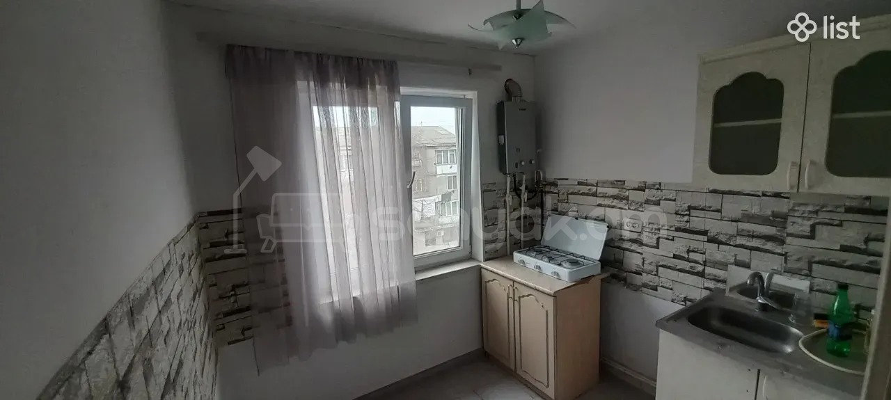 1 Սենյականոց Բնակարան, 48քմ, 4/9 հարկ, Նորմալ Վիճակում, Կահավորված, Արևկող