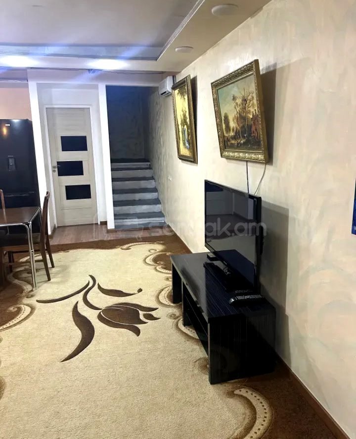 3 Սենյականոց Սեփական Տուն, 160քմ, Կապիտալ Վերանորոգված, Կահավորված