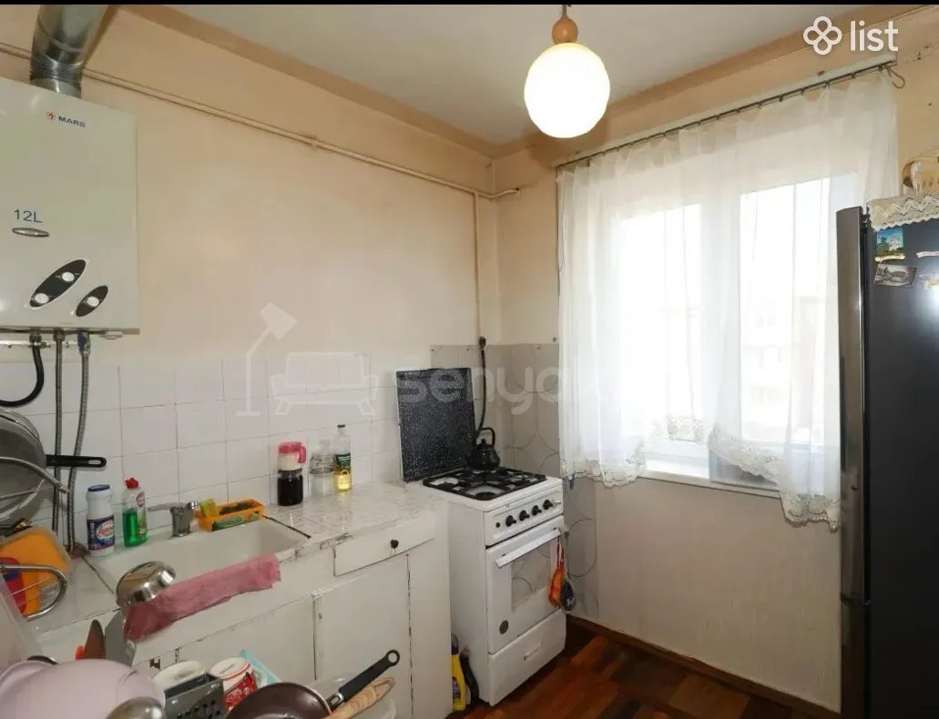 3 Սենյականոց Բնակարան, 64քմ, 4/4 հարկ, Նորմալ Վիճակում