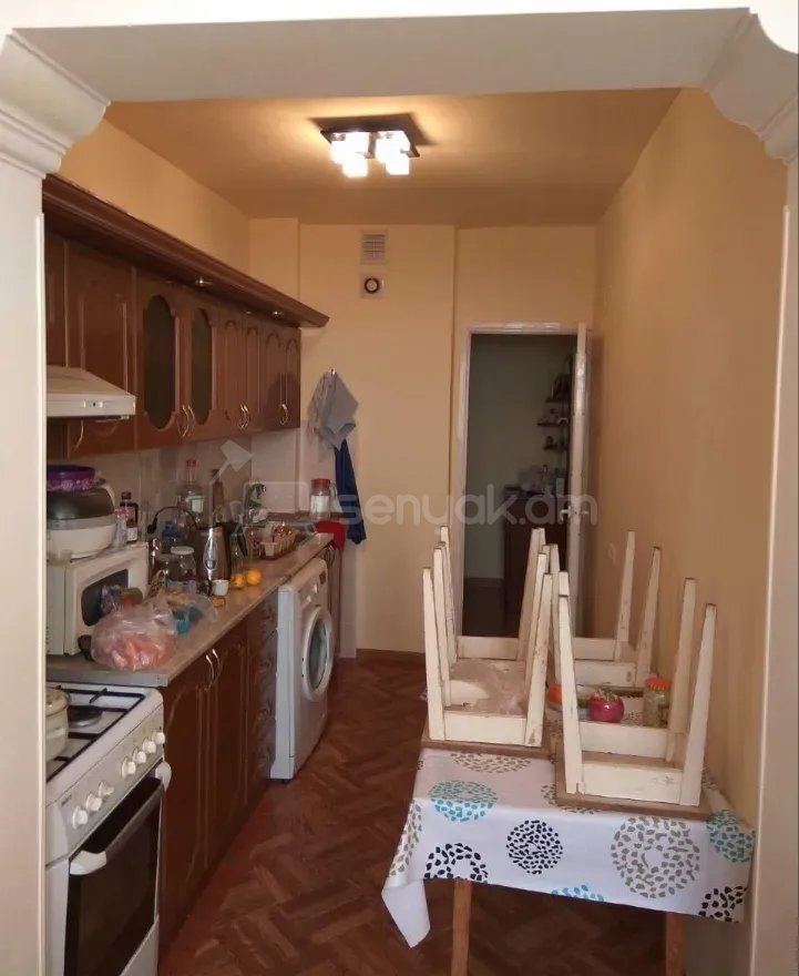 3 Սենյականոց Բնակարան, 66քմ, 6/9 հարկ, Նորմալ Վիճակում
