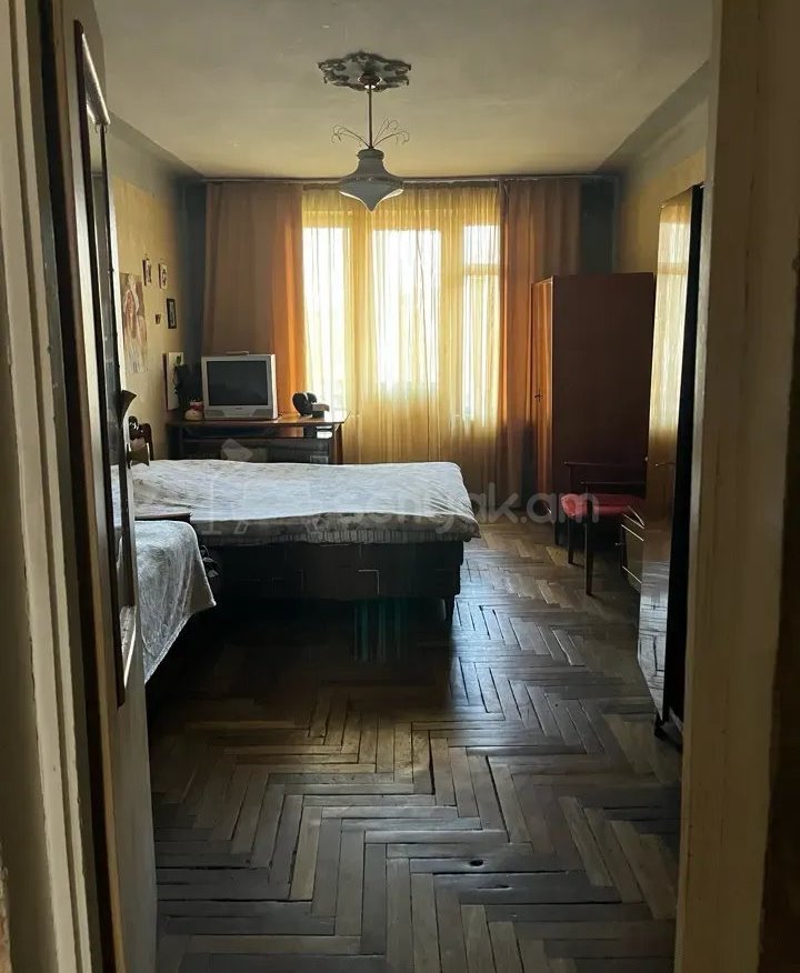3 Սենյականոց Բնակարան, 74քմ, 3/4 հարկ, Նորմալ Վիճակում