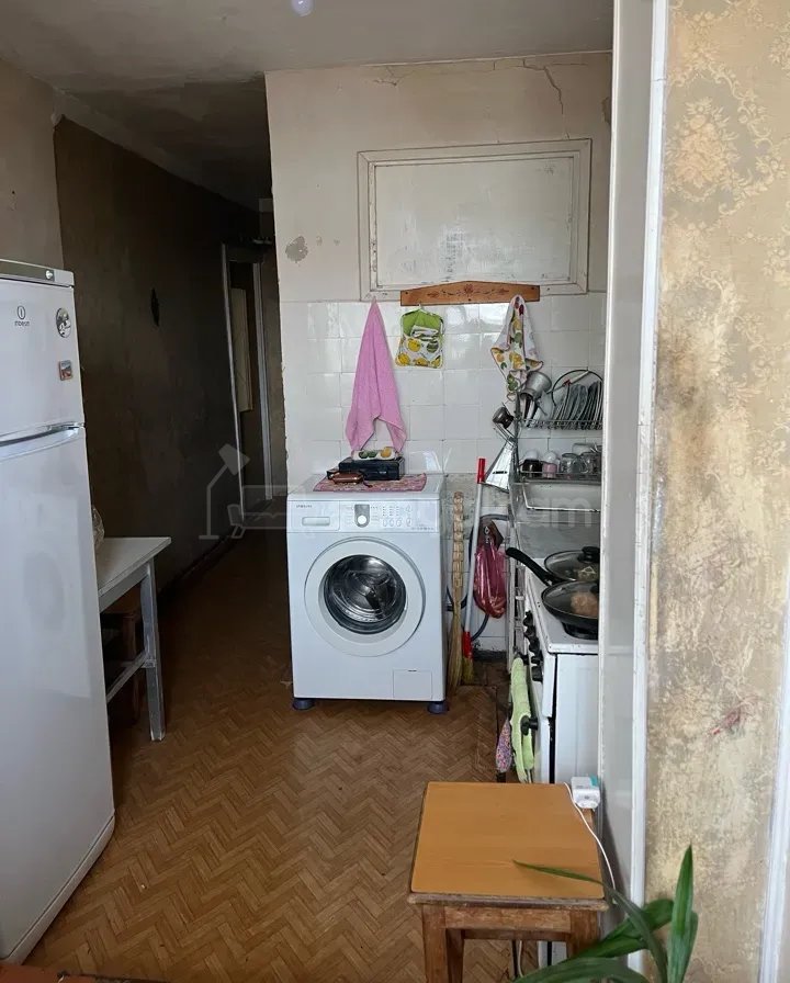3 Սենյականոց Բնակարան, 74քմ, 3/4 հարկ, Նորմալ Վիճակում
