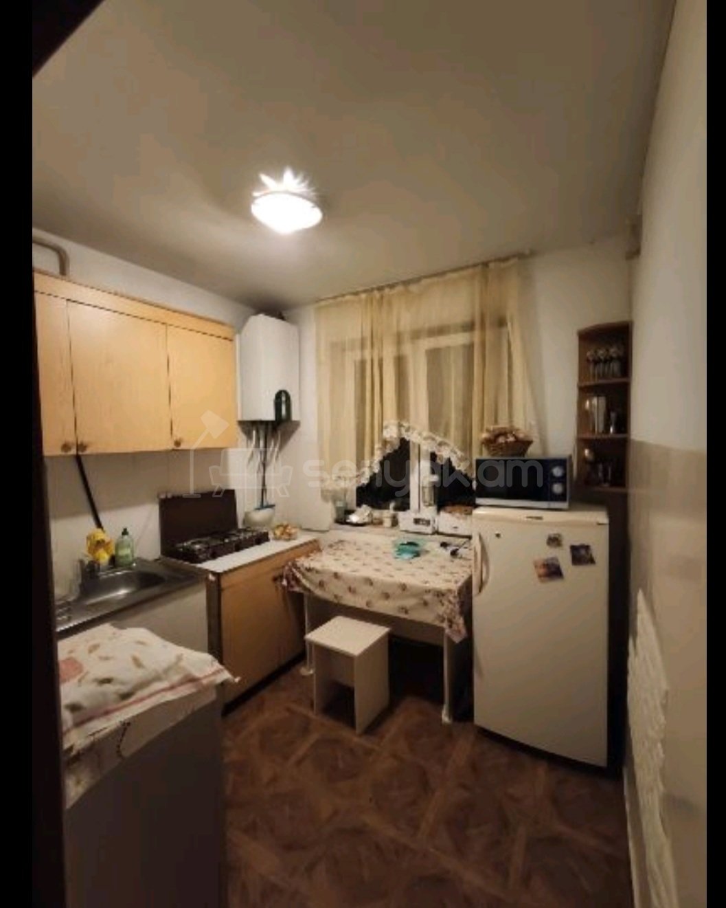 2 Սենյականոց Բնակարան Քարե Շենքում, 68քմ, 3/5 հարկ, Կոսմետիկ Վերանորոգված, Կահավորված, Արևկող