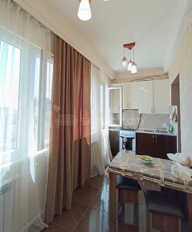 3 Սենյականոց Բնակարան, 80քմ, 8/9 հարկ, Կապիտալ Վերանորոգված