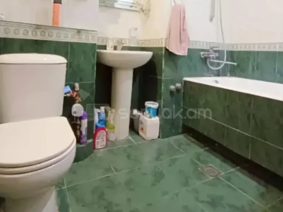 3 Սենյականոց Բնակարան, 70քմ, 8/9 հարկ, Կապիտալ Վերանորոգված