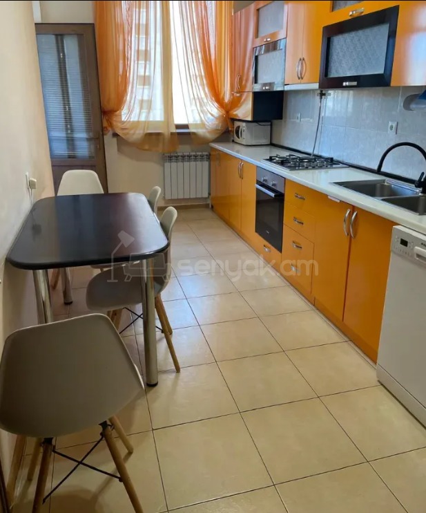 4 Սենյականոց Բնակարան Նորակառույցում, 126քմ, 7/14 հարկ, Կապիտալ Վերանորոգված