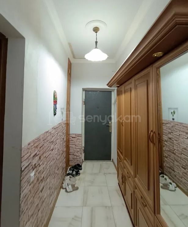 2 Սենյականոց Բնակարան Քարե Շենքում, 70քմ, 7/7 հարկ, Կապիտալ Վերանորոգված