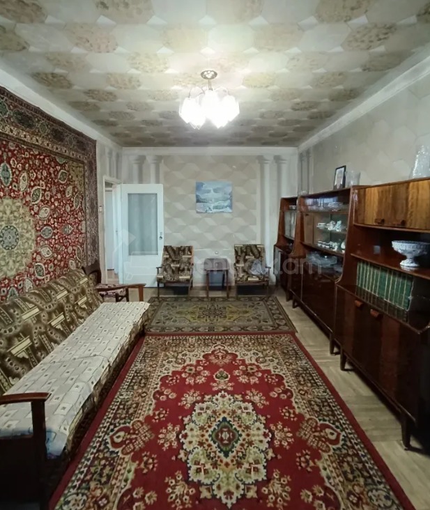 3 Սենյականոց Բնակարան, 73քմ, 6/9 հարկ, Պետական Վիճակում