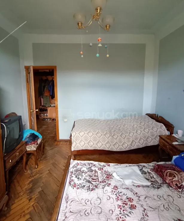 3 Սենյականոց Բնակարան Քարե Շենքում, 70քմ, 2/5 հարկ, Կոսմետիկ Վերանորոգված