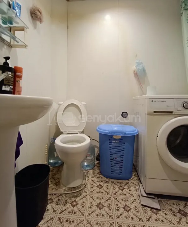 2 Սենյականոց Բնակարան Քարե Շենքում, 69քմ, 4/4 հարկ, Կոսմետիկ Վերանորոգված