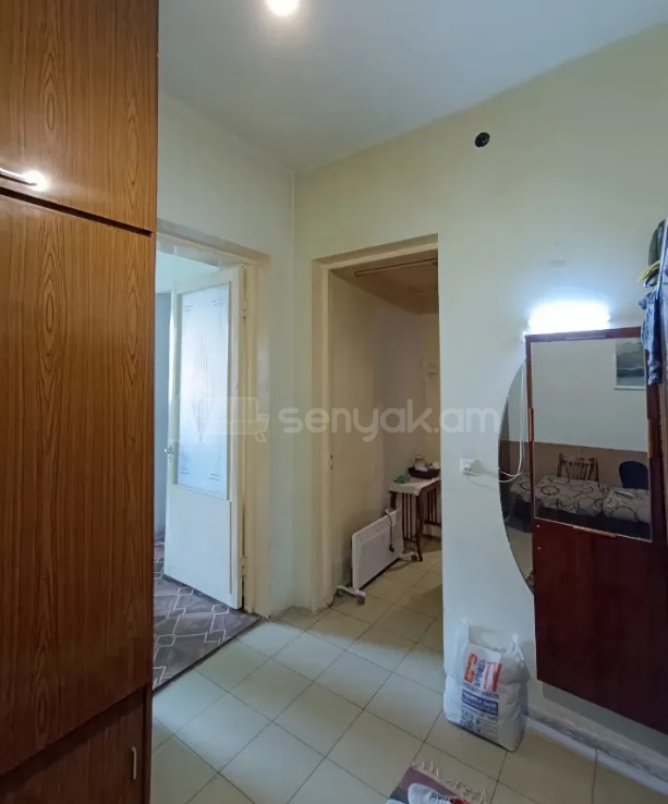 2 Սենյականոց Բնակարան Քարե Շենքում, 69քմ, 4/4 հարկ, Կոսմետիկ Վերանորոգված