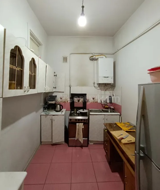 2 Սենյականոց Բնակարան Քարե Շենքում, 69քմ, 4/4 հարկ, Կոսմետիկ Վերանորոգված