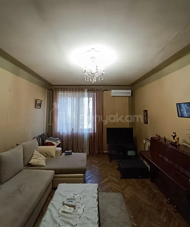 3 Սենյականոց Բնակարան Քարե Շենքում, 77քմ, 4/5 հարկ, Կոսմետիկ Վերանորոգված