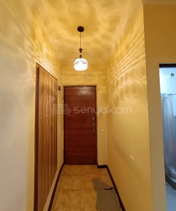 2 Սենյականոց Բնակարան Քարե Շենքում, 52քմ, 4/4 հարկ, Կապիտալ Վերանորոգված