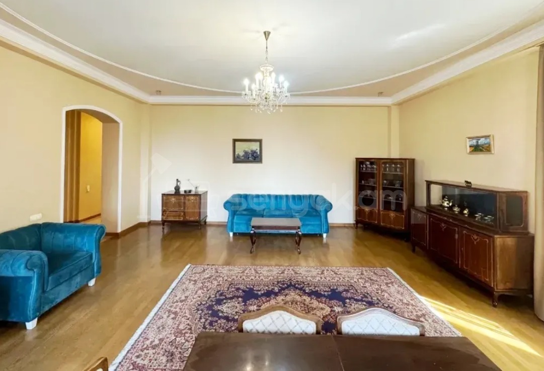 5 Սենյականոց Բնակարան Նորակառույցում, 186քմ, 5/9 հարկ, Կապիտալ Վերանորոգված