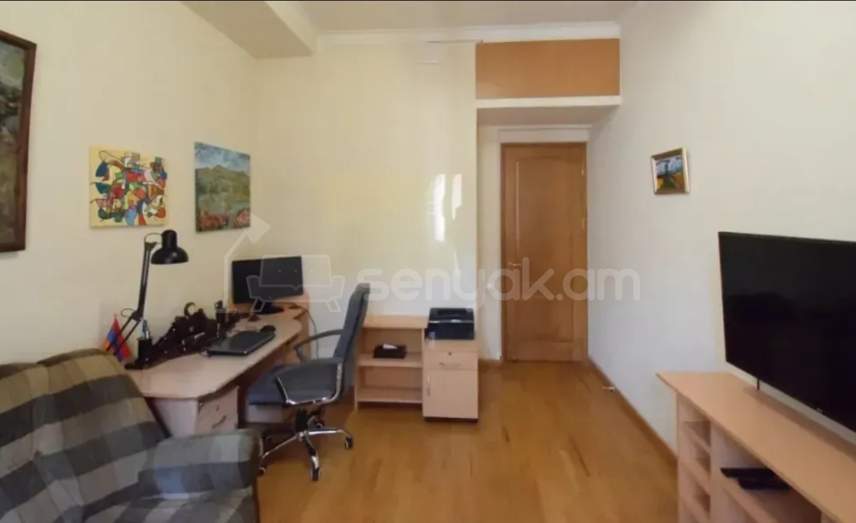 5 Սենյականոց Բնակարան Նորակառույցում, 186քմ, 5/9 հարկ, Կապիտալ Վերանորոգված