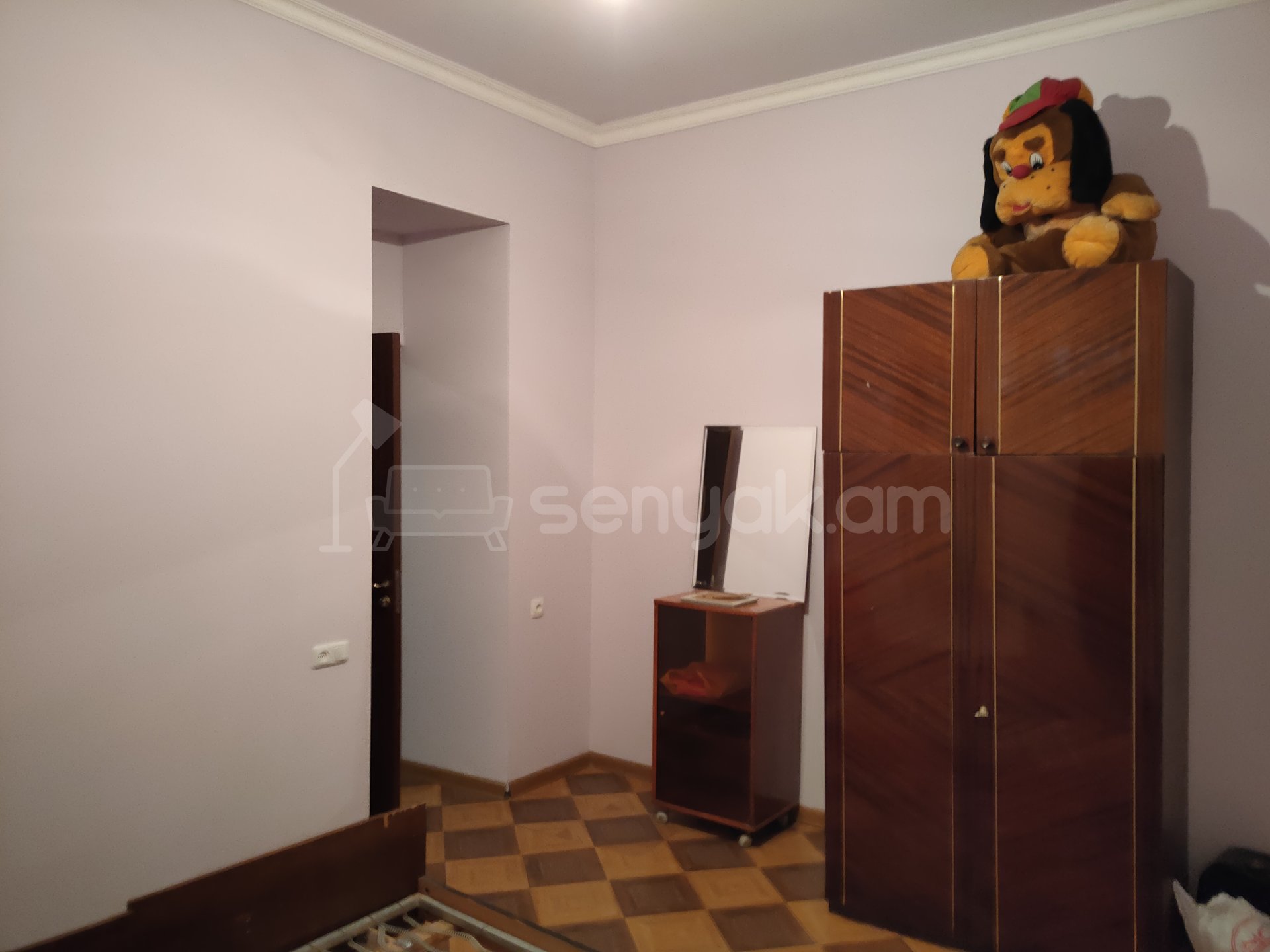 8 Սենյականոց Սեփական Տուն, 1111քմ, Կապիտալ Վերանորոգված, Ավտոտնակով