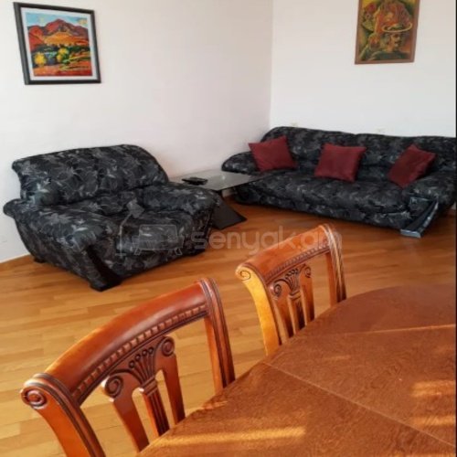 3 Սենյականոց Բնակարան Քարե Շենքում, 66քմ, 4/5 հարկ, Կապիտալ Վերանորոգված
