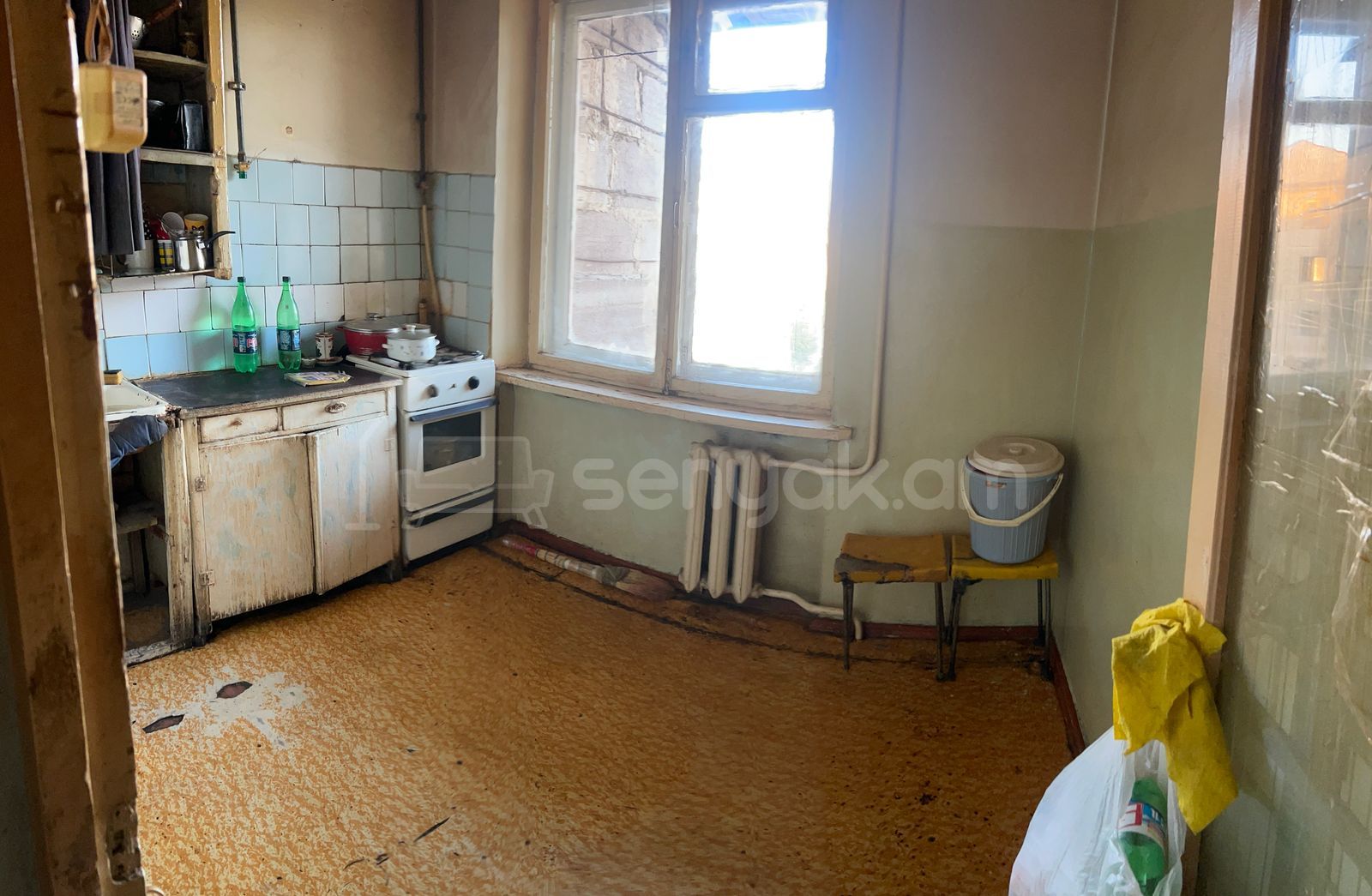 1 Սենյականոց Բնակարան Քարե Շենքում, 37քմ, 4/5 հարկ, Զրոյական Վիճակում