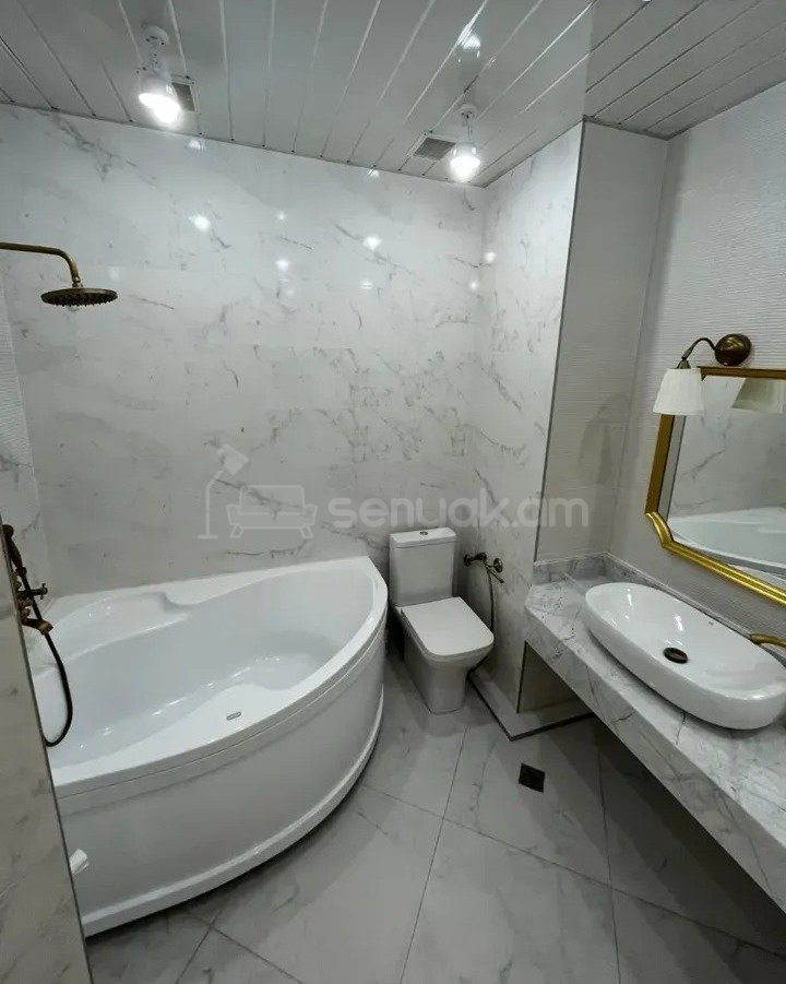 4 Սենյականոց Բնակարան Նորակառույցում, 125քմ, 8/16 հարկ, Դիզայներական Վերանորոգված, Կահավորված, Արևկող