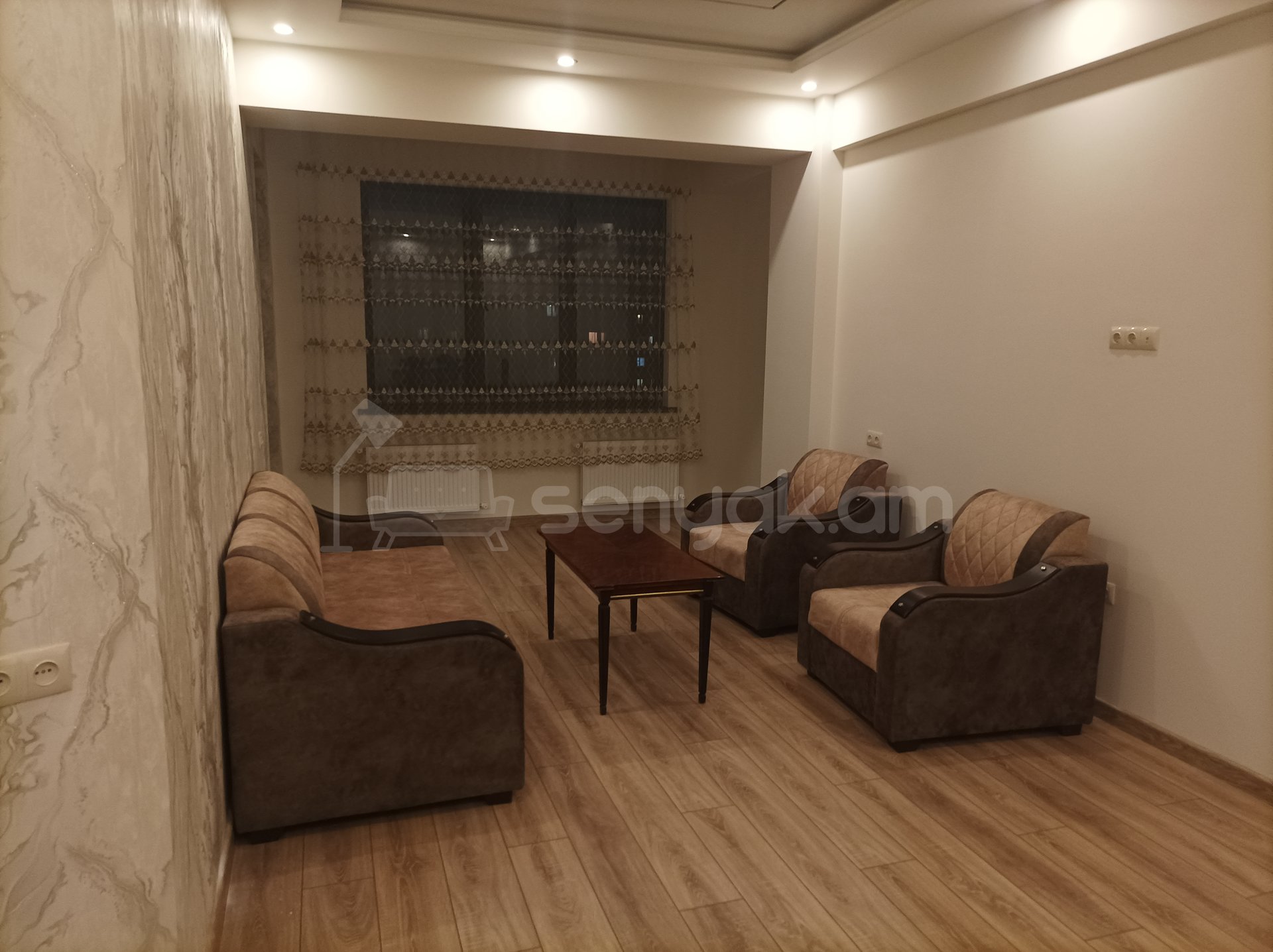 4 Սենյականոց Բնակարան Նորակառույցում, 91քմ, 4/16 հարկ, Կապիտալ Վերանորոգված, Կահավորված, Արևկող