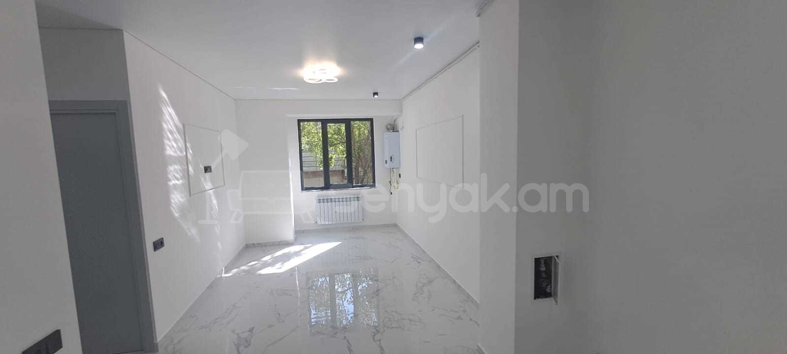 2 Սենյականոց Բնակարան Քարե Շենքում, 39քմ, 1/5 հարկ, Կապիտալ Վերանորոգված