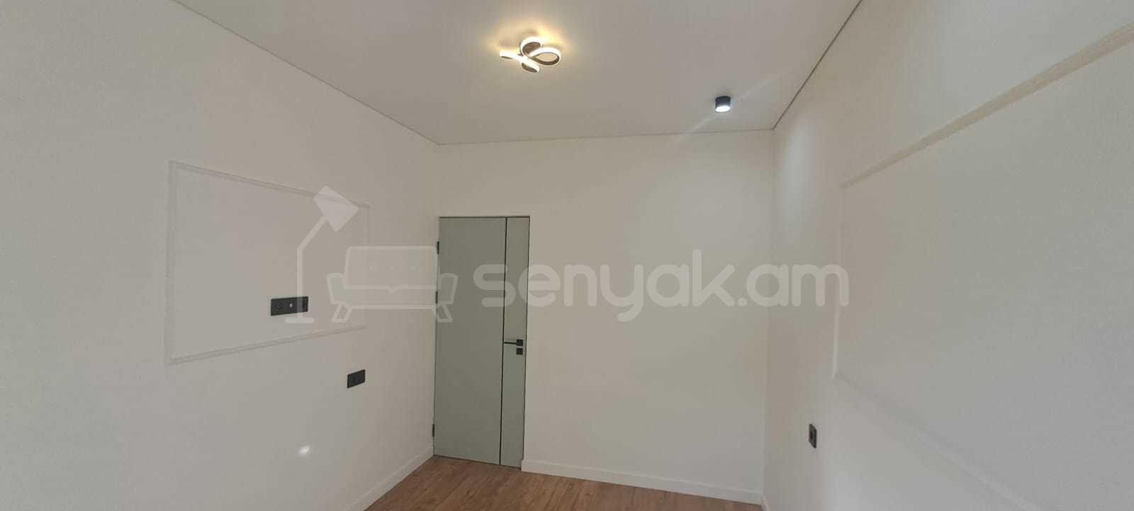 2 Սենյականոց Բնակարան Քարե Շենքում, 39քմ, 1/5 հարկ, Կապիտալ Վերանորոգված