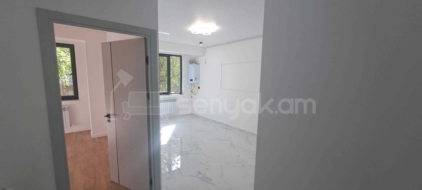 2 Սենյականոց Բնակարան Քարե Շենքում, 39քմ, 1/5 հարկ, Կապիտալ Վերանորոգված